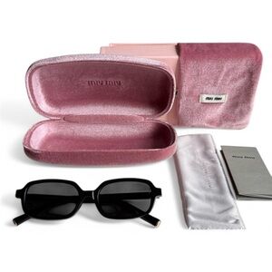 MIU SMU11Z Black Square Sunglasses